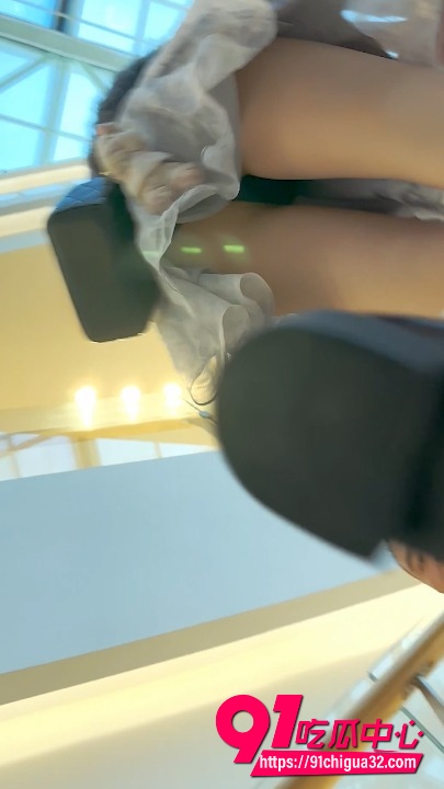 KFC抄底长腿美女7 KFC抄底长腿美女7