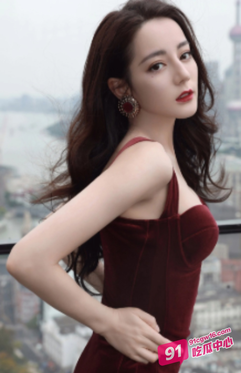 晨勃必备撸片~迪丽热巴化身美艳教师勾引学生教室做爱 口交骑乘摇臀榨精 配图2