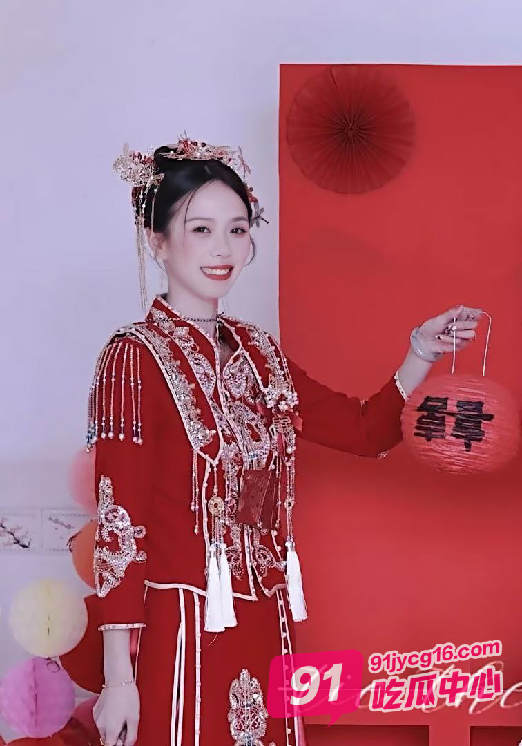 福建莆田反差人妻方晶婚后跟网友裸聊被曝 生过小孩还这么嫩~ 配图8