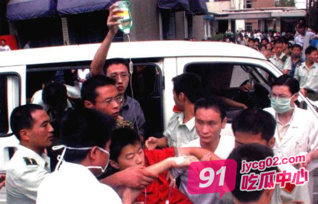 一炉烧饼一场阴谋 南京汤山投毒事件带走42条人命！