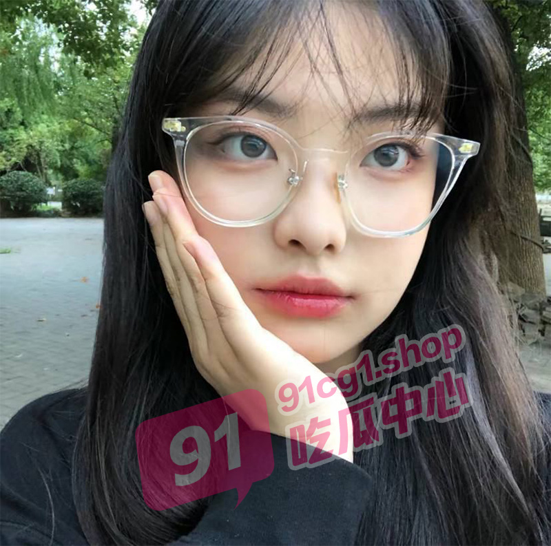 极致反差-常熟理工女大学生刘欣 静如处子动如骚货！