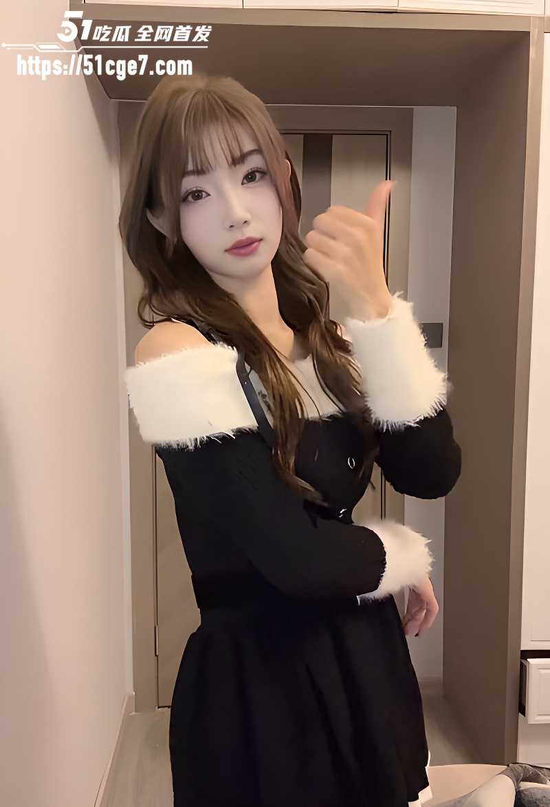 舞蹈工作室苗条身材布袋大奶小少妇露脸性爱自拍视图流出1