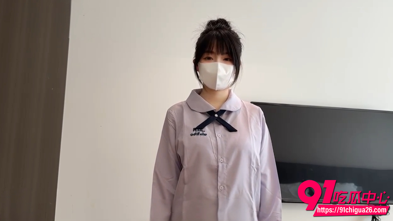 巨乳学妹兼职赚学费1 巨乳学妹兼职赚学费1