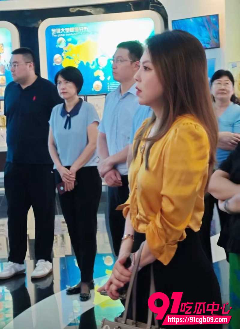 青岛未来盛世女经理杨琨8 青岛未来盛世女经理杨琨8