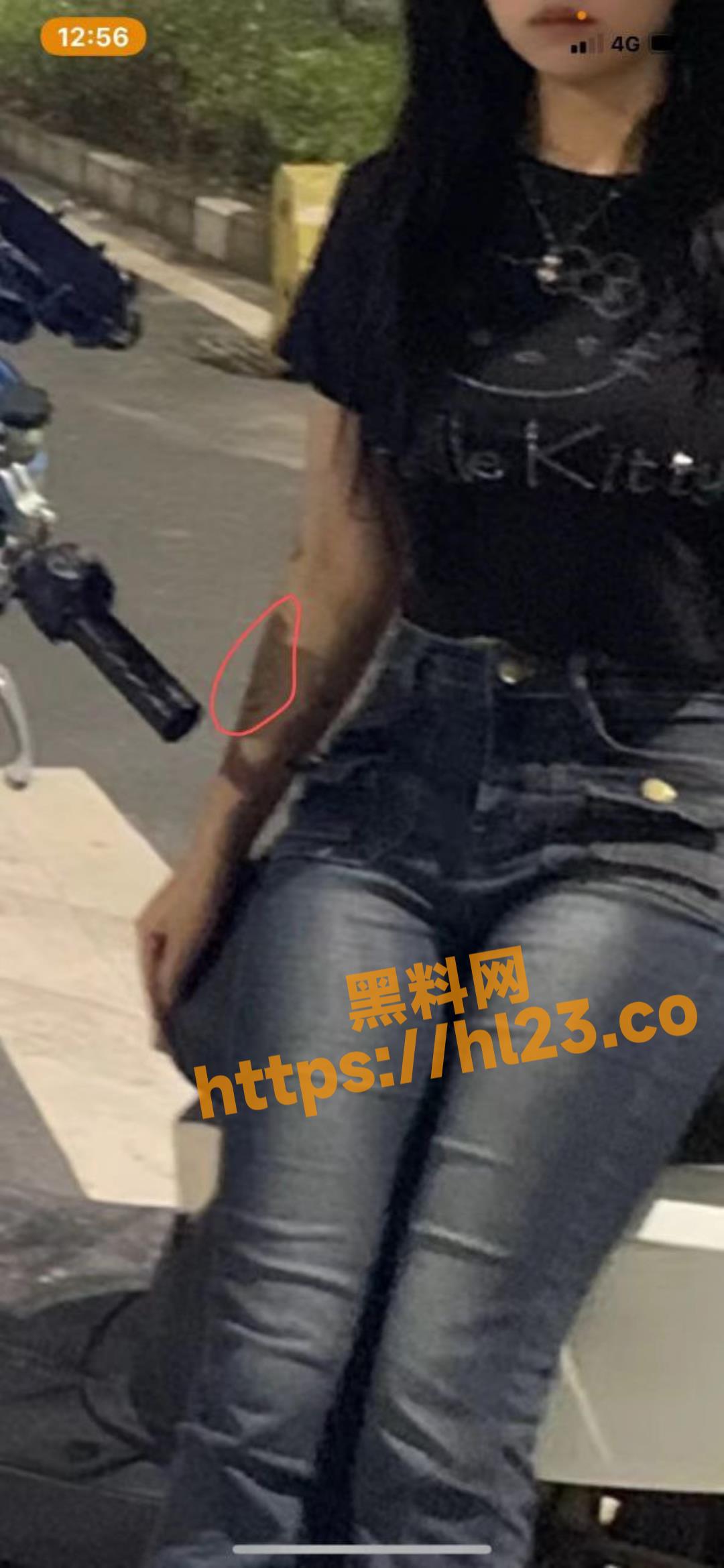 广西快手小网红 精神小妹被男友暴力输出视频流出 纹身可以证明是同一人