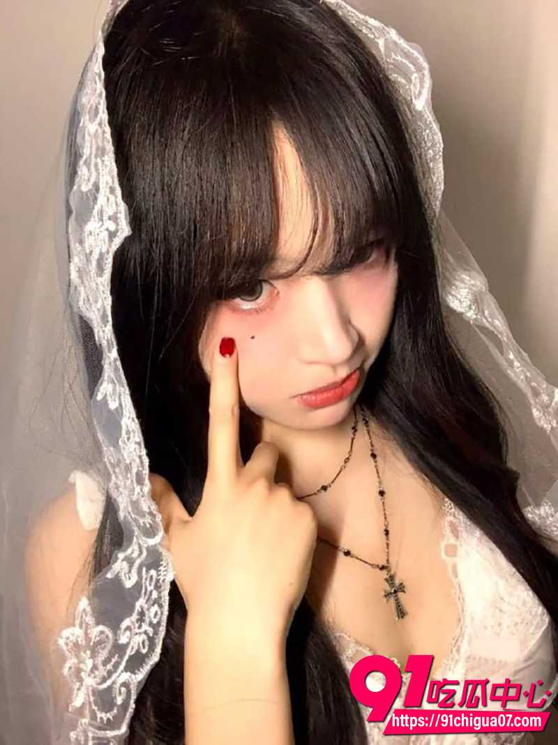 素人博主郑雨烟自拍福利 饥渴难耐肉棒玩具双洞齐开 女上位白嫩翘臀疯狂扭动 母狗气息拉满!