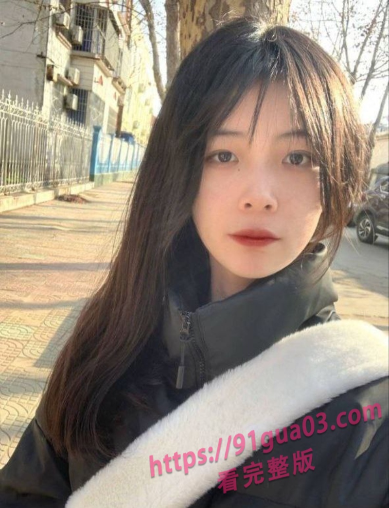 白天乖巧女友 晚上各种淫荡姿势拍照 看着真刺激～