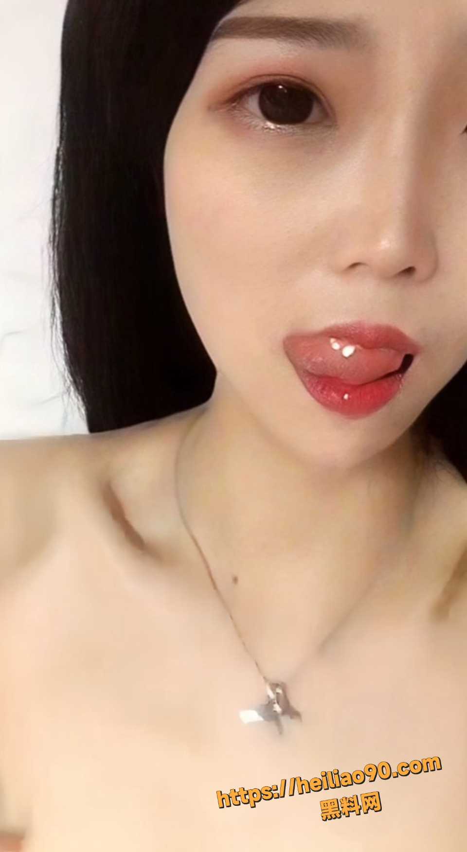 极品母狗少妇 许嫣然 一对一裸聊 疯狂自慰视频流出