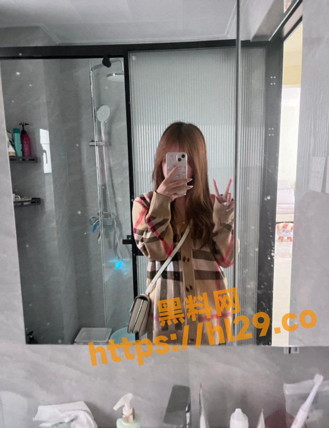广东深圳 潘欣 从酒吧营销到夜场公主 被男友发现后曝光
