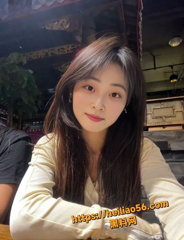安徽女大学生 张雪莹 裸贷自慰视频泄露 看似清纯文静 实则反差无比