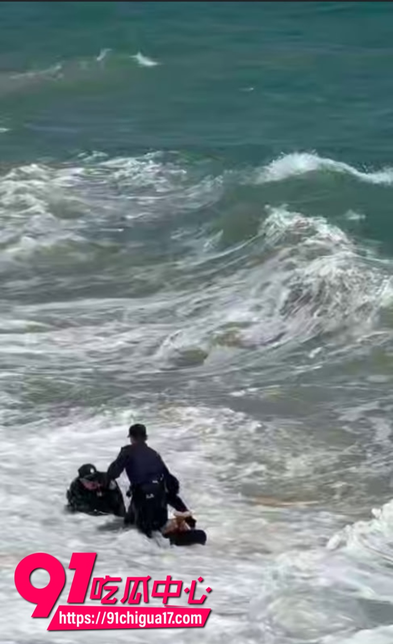 海南陵水港门岭公园沙滩40岁大妈情人节跳海轻生2
