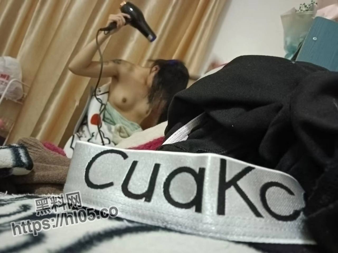 广西南宁淫荡小母狗黄敏，现实中的海后情感丰富交往不少于60人，论为每任男友的精盆
