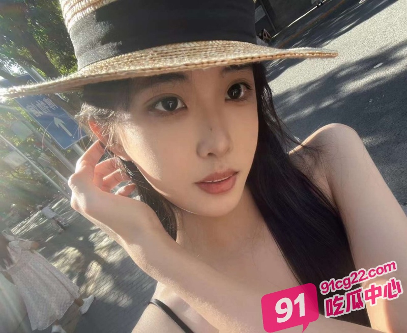 稚嫩大学生被包养 落地窗前被后入 这叫声多少有点表演成分！