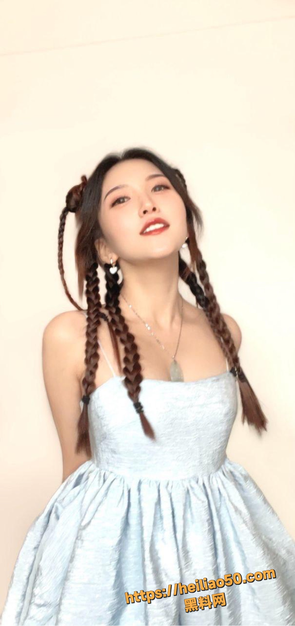 华南师范大学美术学院 付子逸 照片被顶级魔怔人对着照片疯狂撸管！