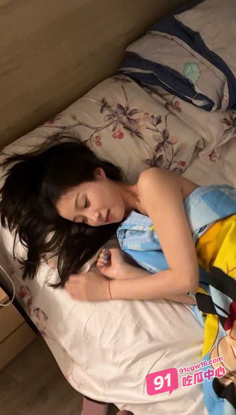 年度最佳反差婊～哈尔滨超气质美少女宋婷 和男友性爱10分钟完整版不雅视频流出！ 配图6