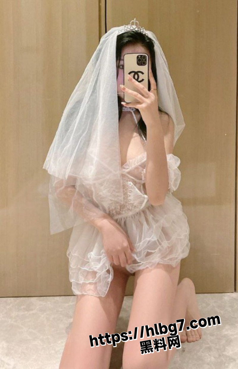 抖音高颜值极品美女 yuyu 性感自拍视图流出 长腿尤物自拍美乳骚穴 白丝情趣上演极致诱惑