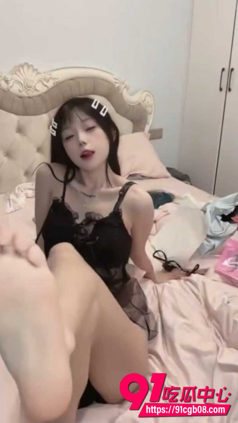 快手大眼萌妹我很快乐2