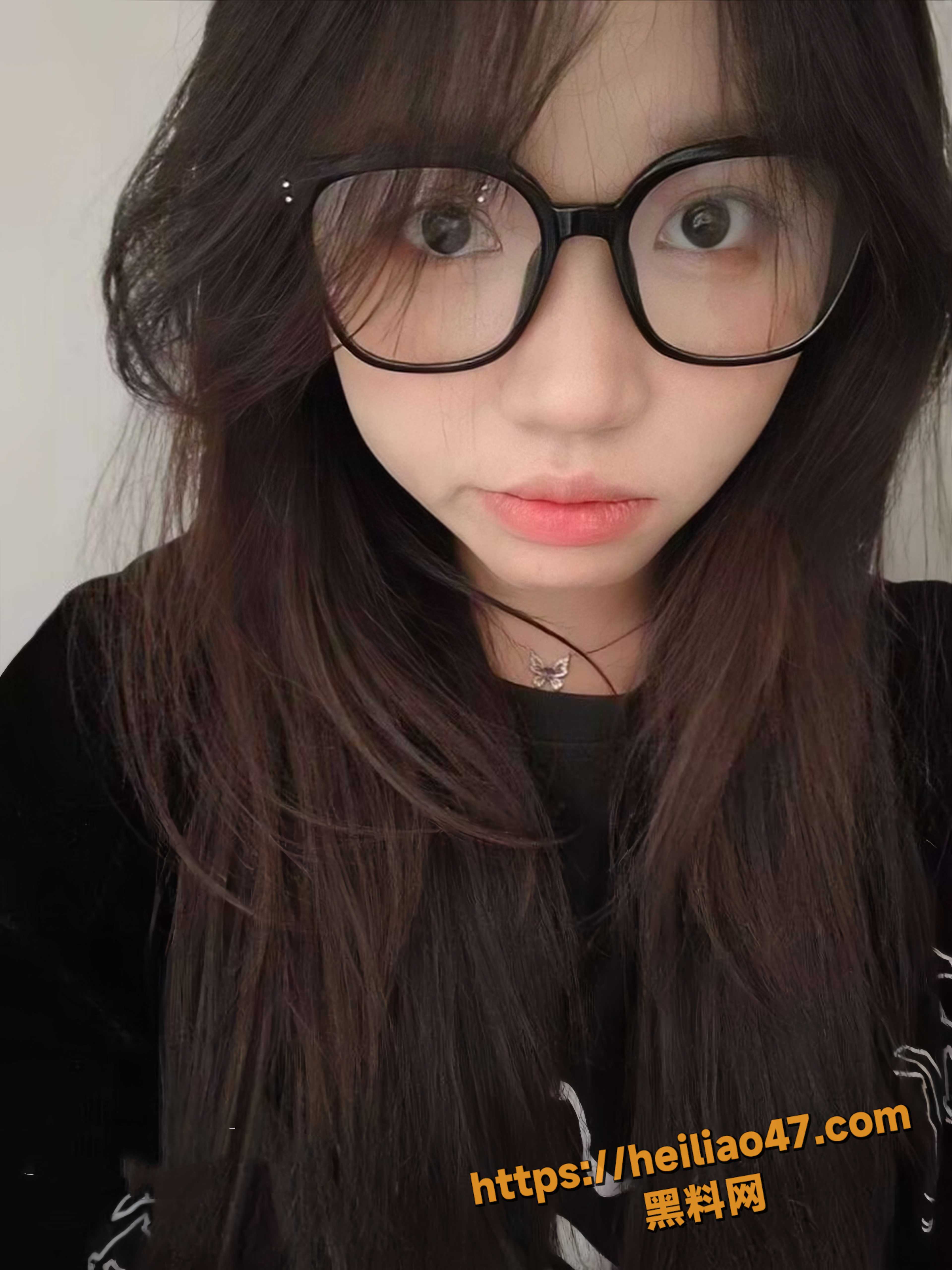 极品反差眼镜妹 语桐 JK白丝口交乳交性爱合集 骚逼表情尽显母狗本质！