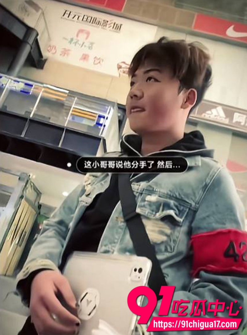 兰陵开元国际商城门口乞讨女事件0