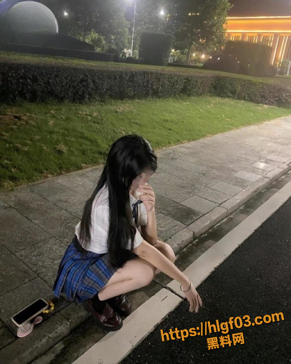 海角社区奶子即正义 第61集 落地窗前爆虐jk妹妹 羞辱调教给外面的人欣赏！