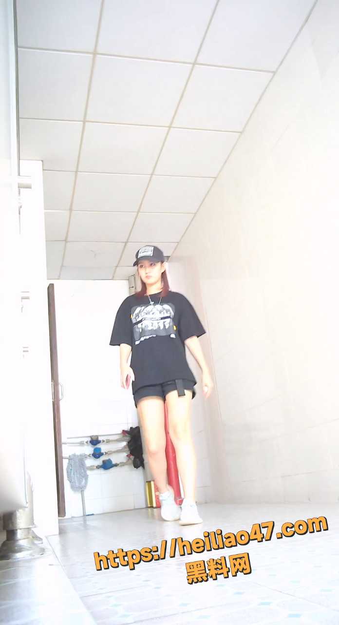 电子厂女厕抄底高清偷拍 众多美女如云 长腿美鲍尽收眼底！