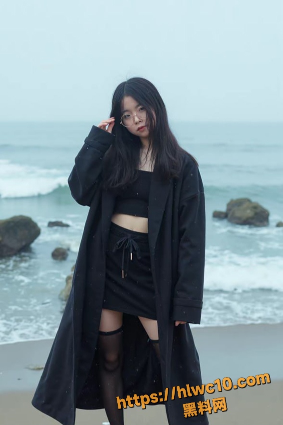 推特高颜值反差母狗 林书辞 清纯萝莉变身榨精女王 轻调系列私拍流出