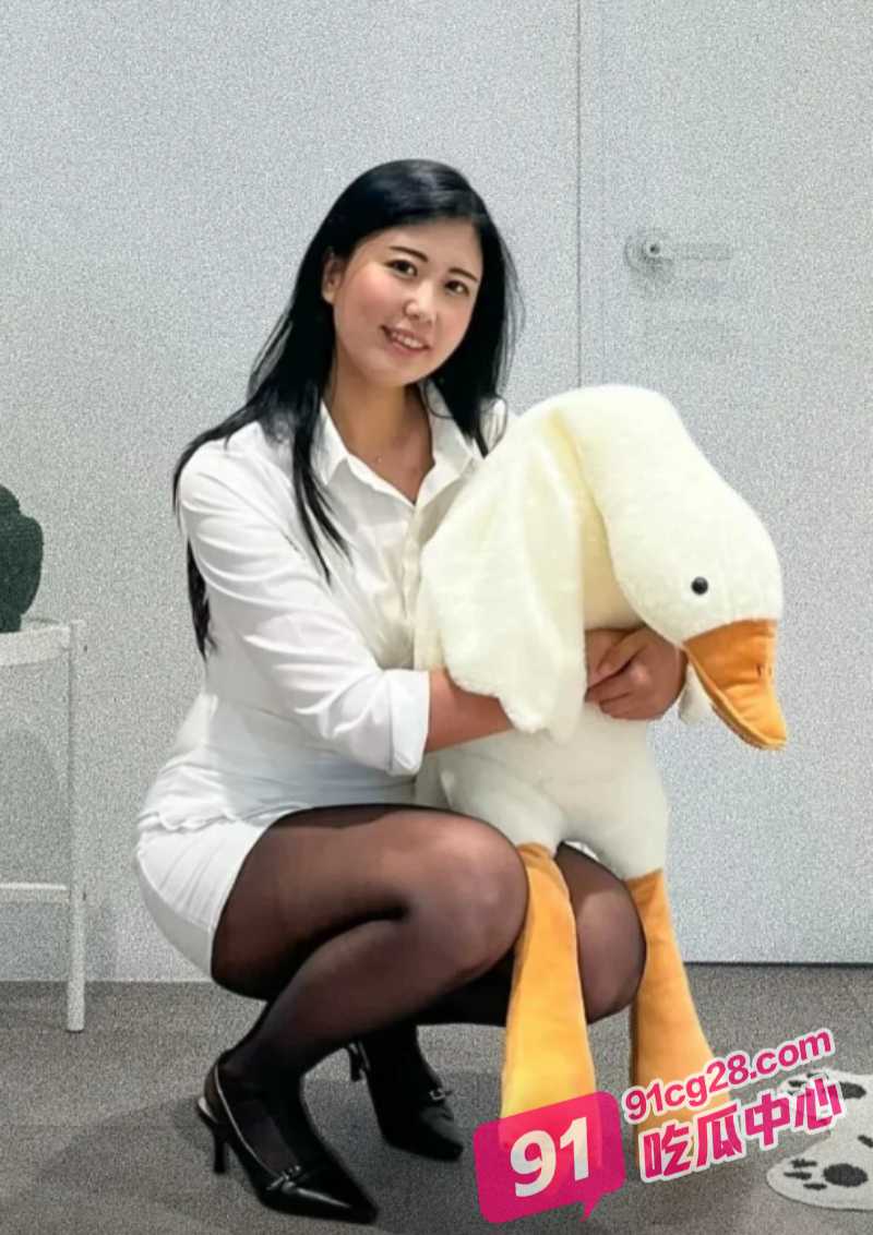 哈尔滨陈江强上小姨子 趁老婆熟睡强制爆操 想叫不能叫的超爽冲刺！ 配图2
