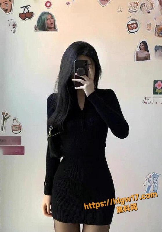 海角社区 奶子即正义 第48集 与翘臀妹妹户外野战 车震 深喉内射 你们想要的都有！