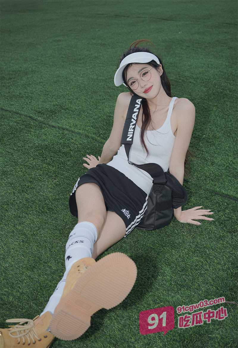贵州一中情侣迷奸事件 女友把闺蜜灌醉给男友操 闺蜜逼都被干出血了！ 配图