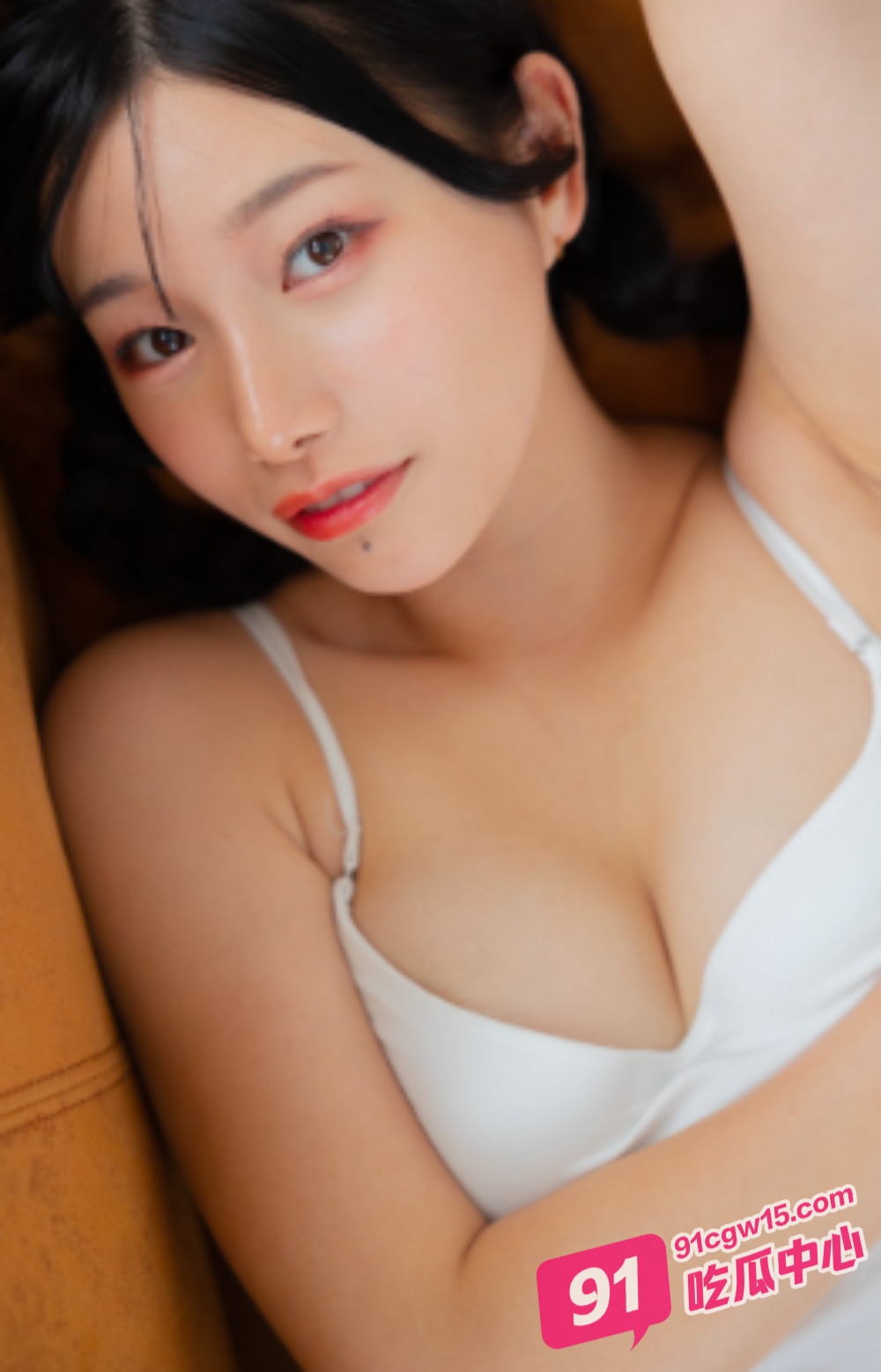 深夜撸片推荐～小白菜遭诱骗灌醉后被多人轮番操弄 三洞齐插爆干到高潮痉挛