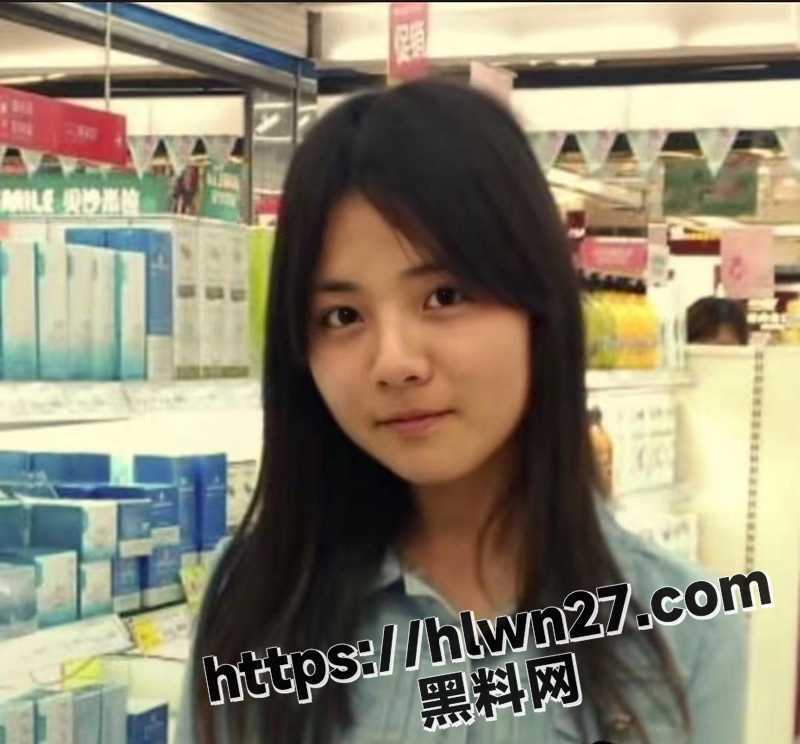 抖音沐言小布丁 天天拿老婆打窝 结果评论区秒变前男友曝光现场 结婚六年才发现老婆被玩烂了！