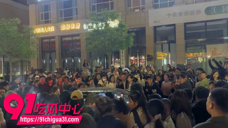 甘肃陇西抓小三完整版带小三兜风被原配儿子堵车5