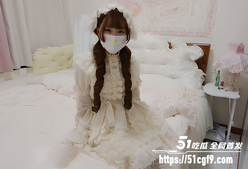 二次元嫩妹水绪奈奈口爆深喉骑乘 3 拷贝