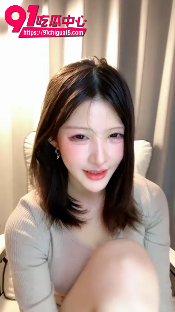 极品女主播猪猪侠在线直播大秀12