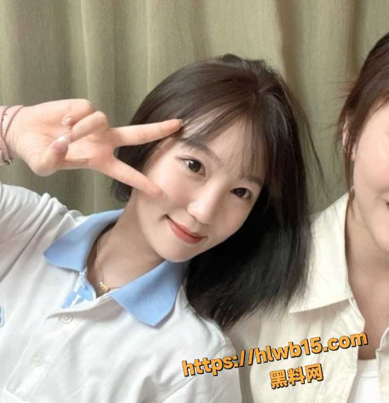 河南郑州人妻女教师 白天为人师表 晚上化身母狗疯狂榨精 妥妥的精液肉便器！