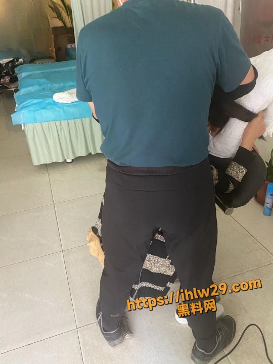 海角社区 真实小王子和老妈的乱伦之爱 11—15集