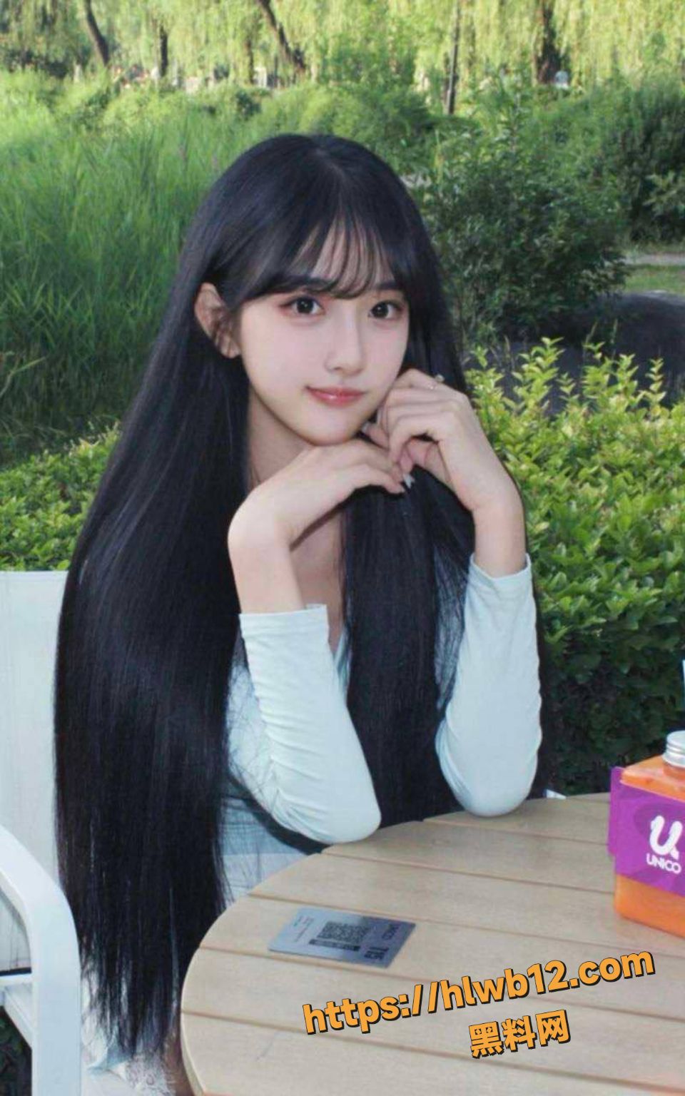 河南洛阳高颜值学生妹 大环境就业窘迫被金主包养 带回酒店扛腿狂操到筋疲力尽！