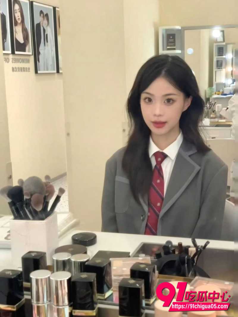 南宁高颜值女大璐璐5