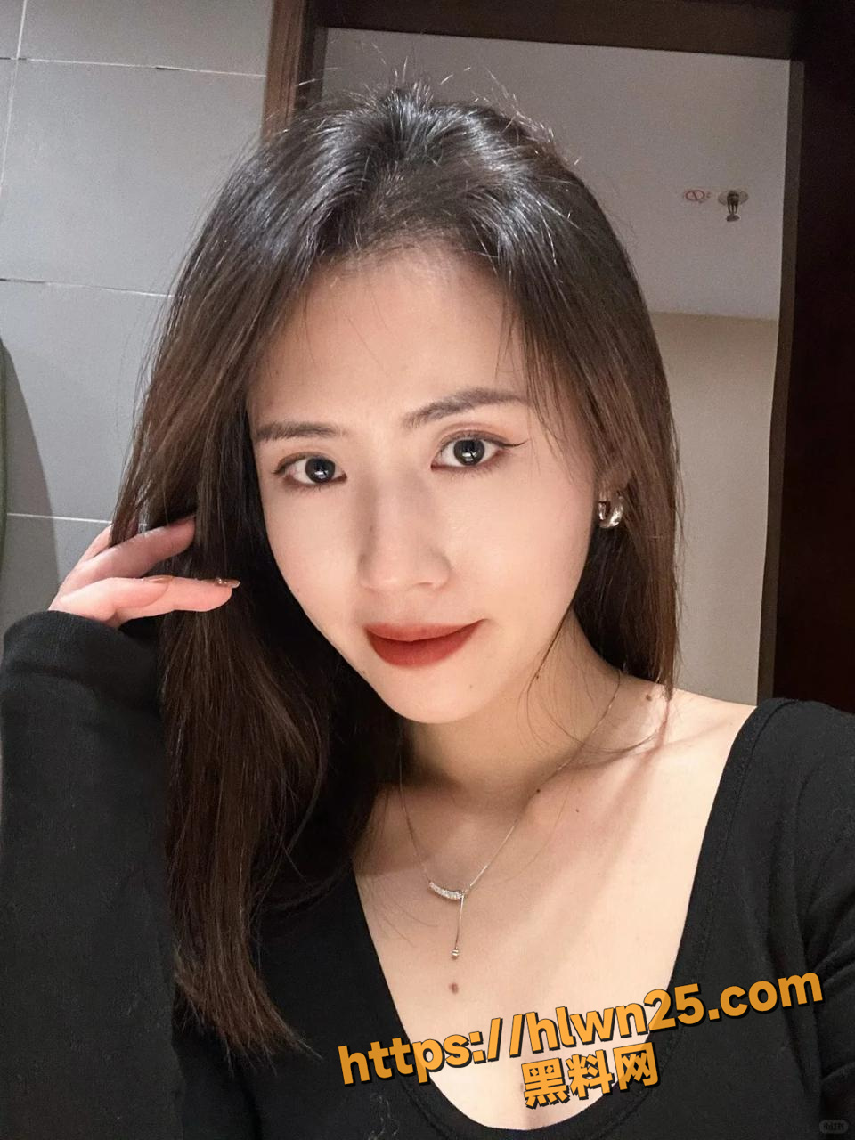 苏州极品小姐姐 李雨欣 不雅视频流出 居家大尺度自慰 和网友裸聊视频曝光流出！