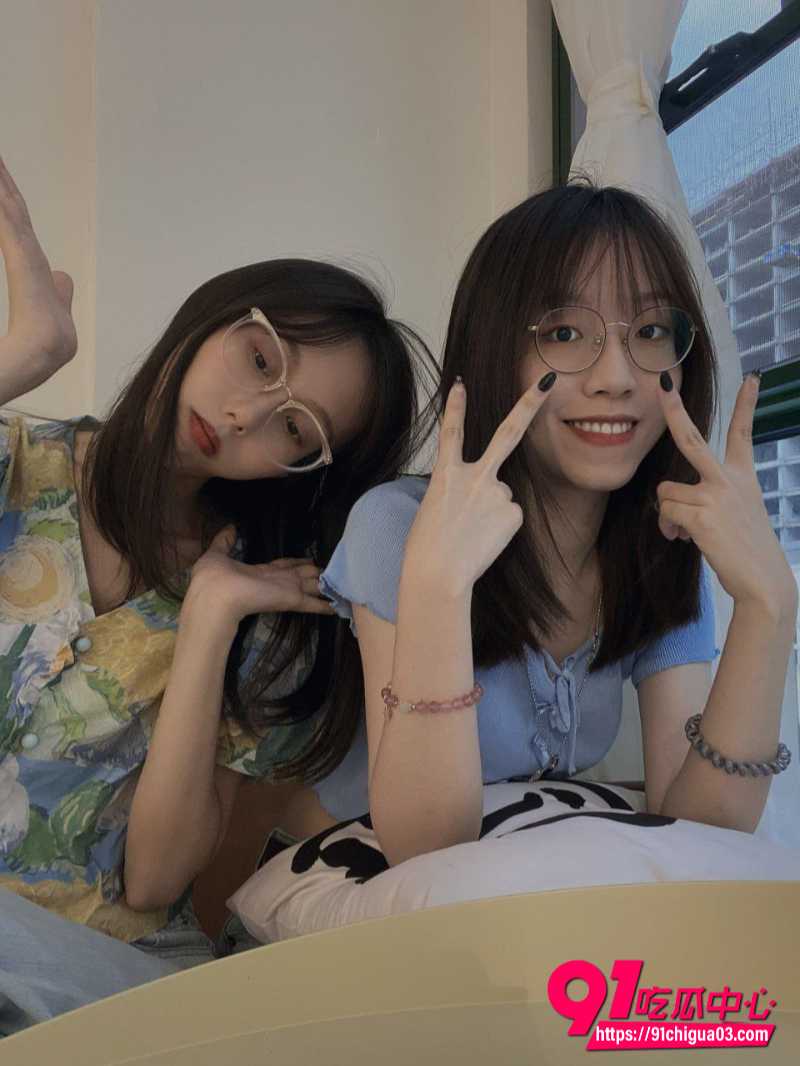 双胞胎妹妹程甜甜3
