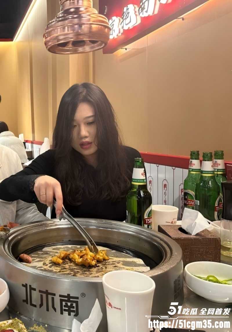 山东大波浪御姐丁诗瑜做爱视频泄密1