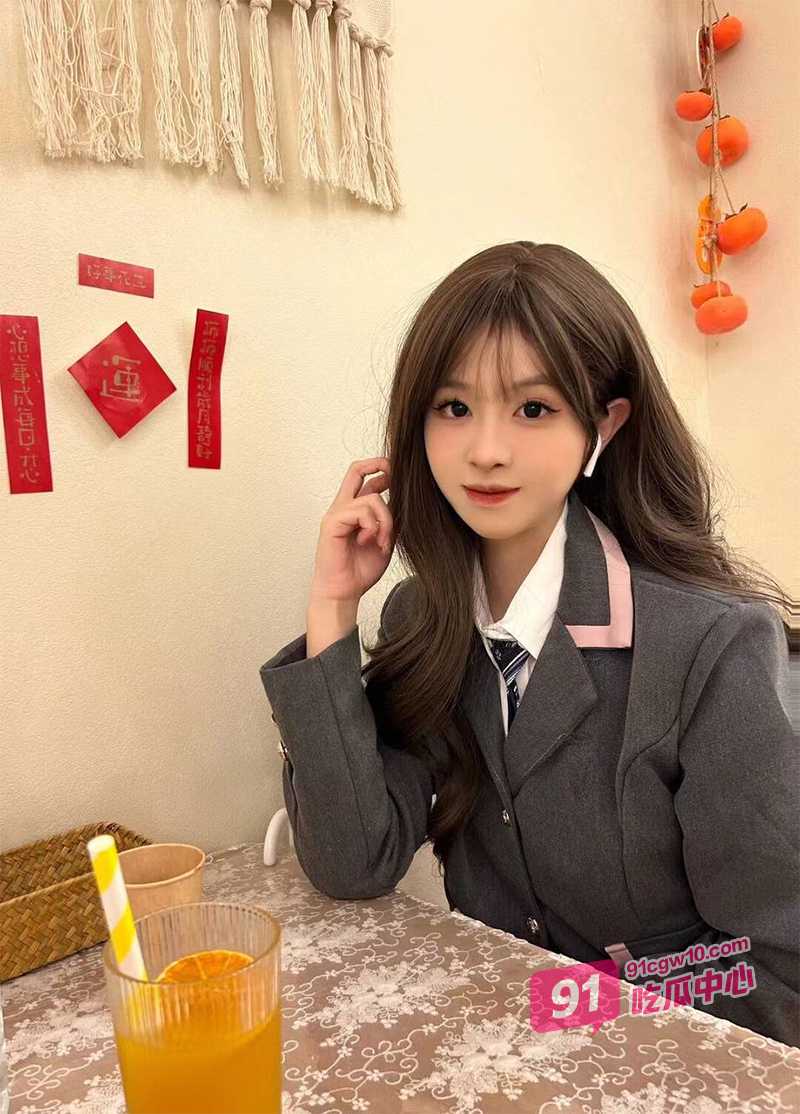 西安外语大学李美娜 饱满奶子极具杀伤力 万里挑一身材让男友爽了 配图2