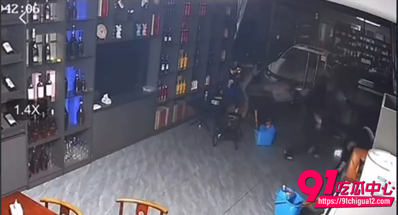 男女在店里偷情 2