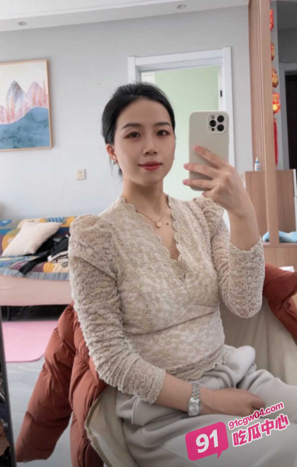 海角乱伦偷情极品良家熟女阿姨 在客厅后入雪白肥厚的大屁股太爽了! 配图