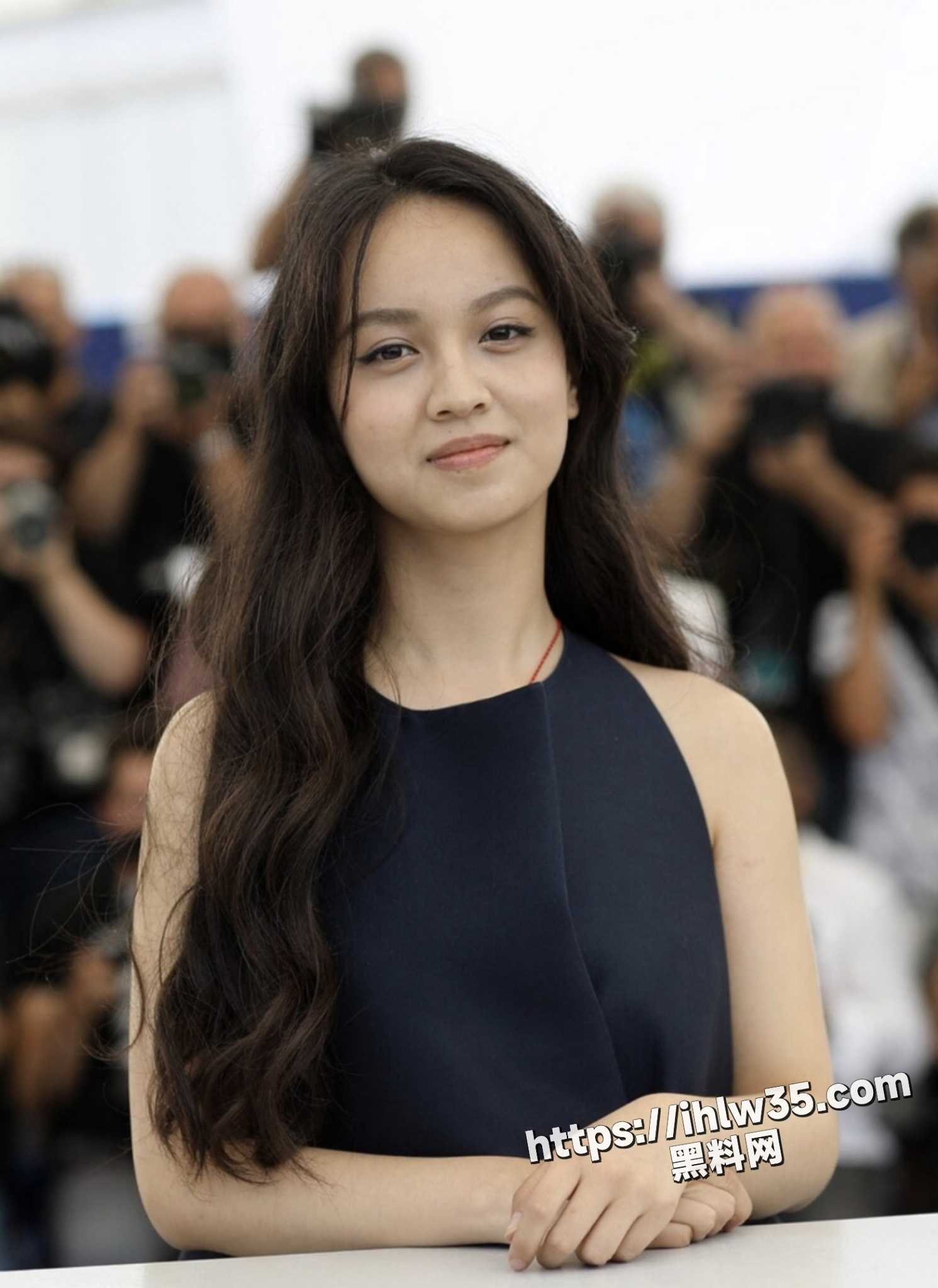华裔小花凯撒电影奖最佳女新人奖提名张润黎 精彩影视作品中露点！那些为艺术献身的女明星