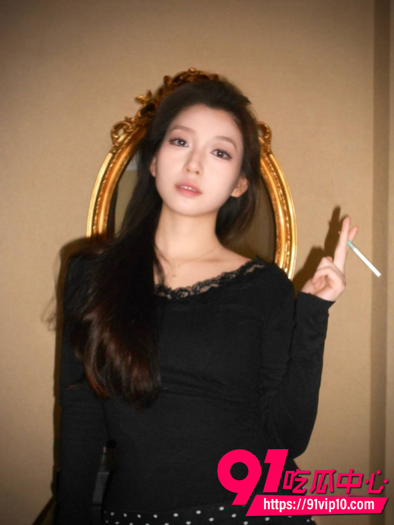 小米汽车女销售陈嘉奕6