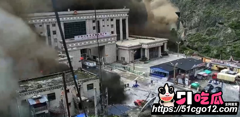 西藏泥石流现场视频08