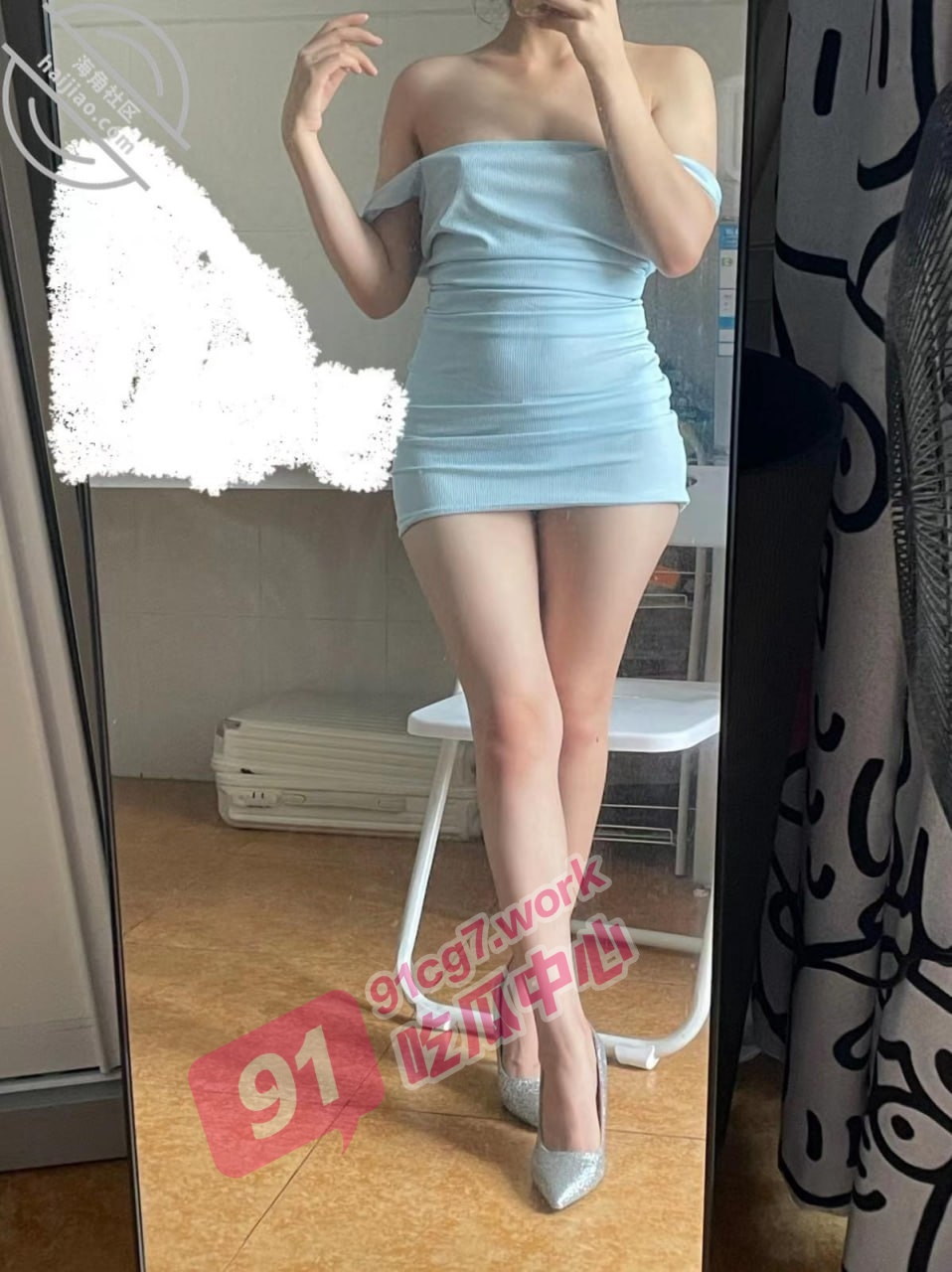 和前女友姐姐的乱伦日记～在酒店窗边无套后入姐姐 “我想让路人都看到我们做爱”