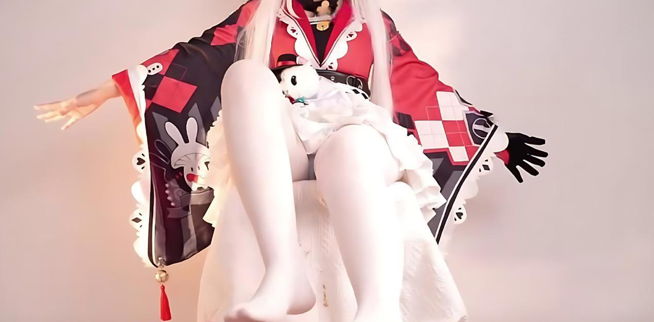二次元女神 铃木美咲 化身星穹轨道花火 撸管口交刺激肉棒 白丝玉足挑逗榨精