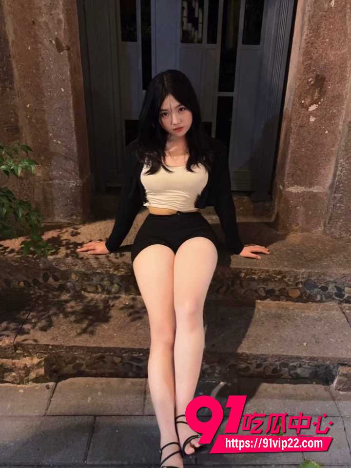 赵敏与男友的双人淫乱生活 3